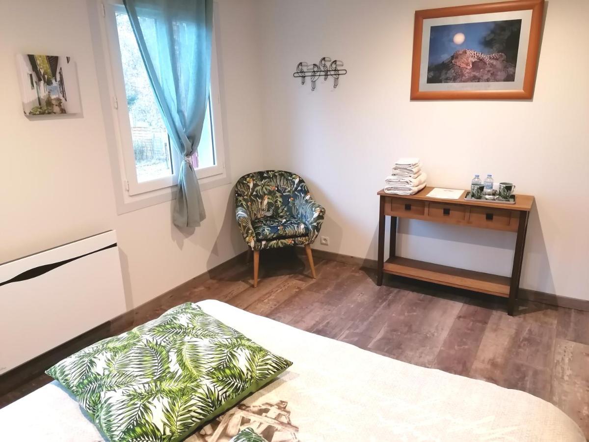 Bed and Breakfast La Resiniere Salles  Exterior foto